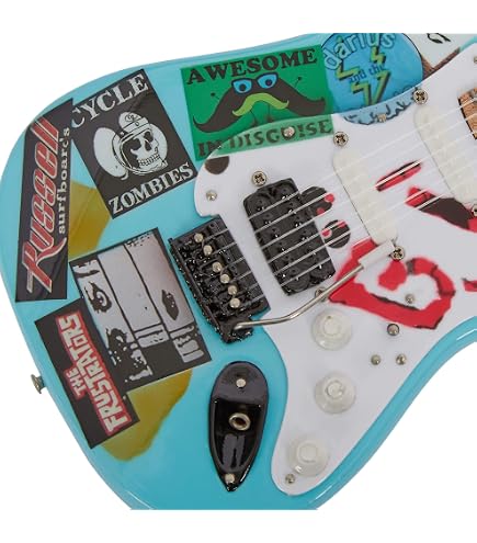 GREEN DAY Guitar Picks Set (10 picks/10 diferent designs) : Amazon